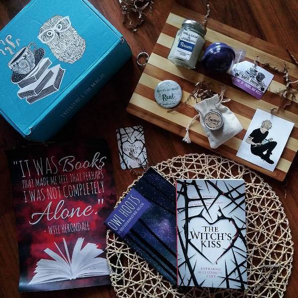 Check out these 5 subscription box gift ideas for people who love to read!