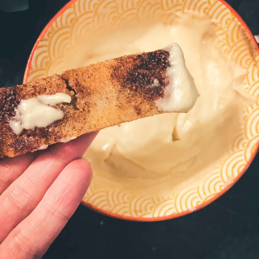 Sugar-Free Cinnamon Sticks and Icing low carb and grain free