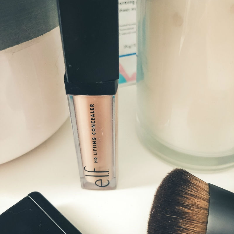 Super easy 5 minute makeup for busy Mamas on the go